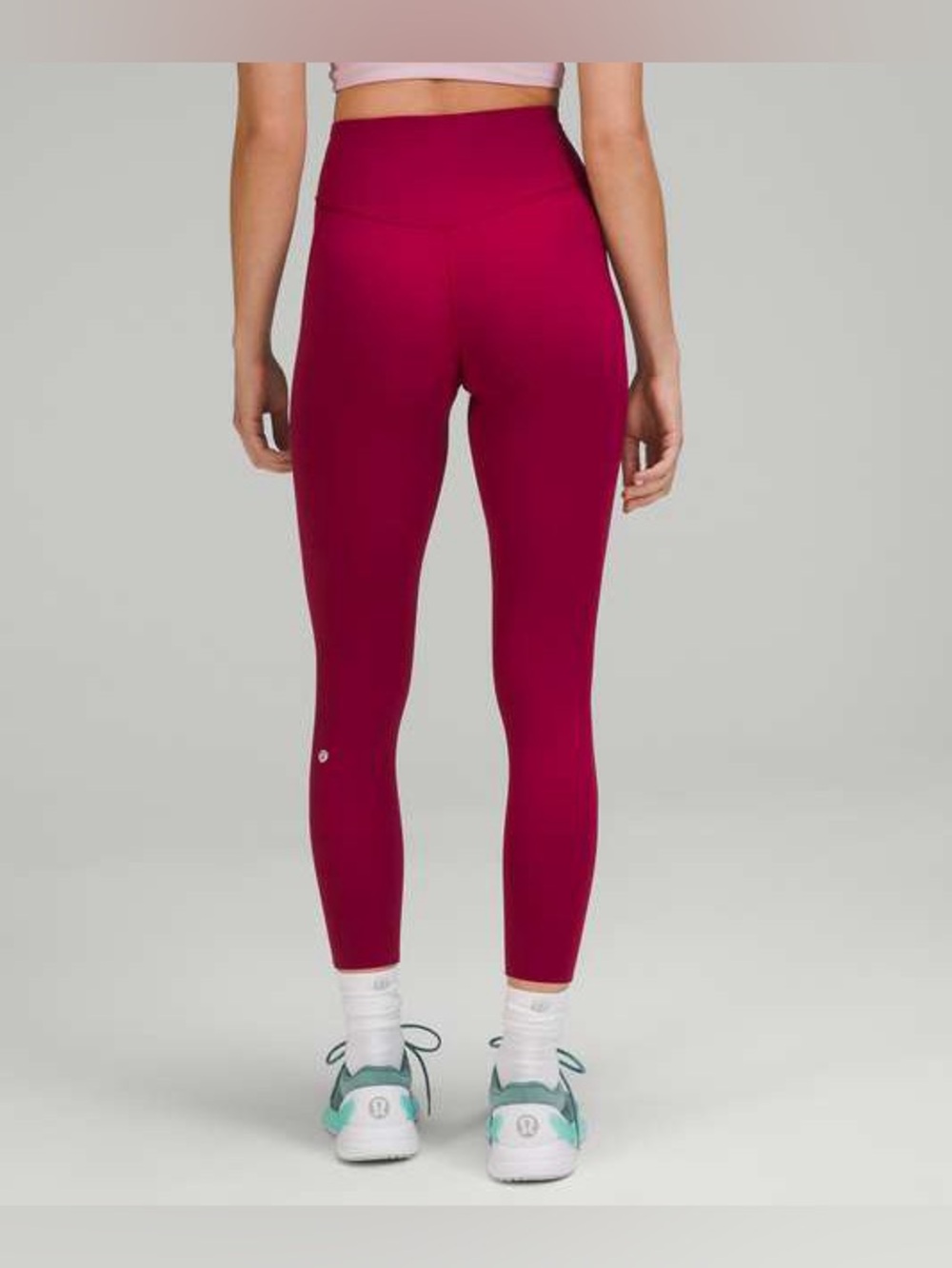Lululemon Base Pace 25 inch
Great condition
Size 8
Red
Retail $98